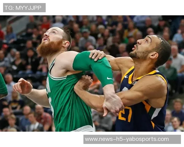 怀特回应布朗无缘月最佳称其为球队绝对核心不解评选规则